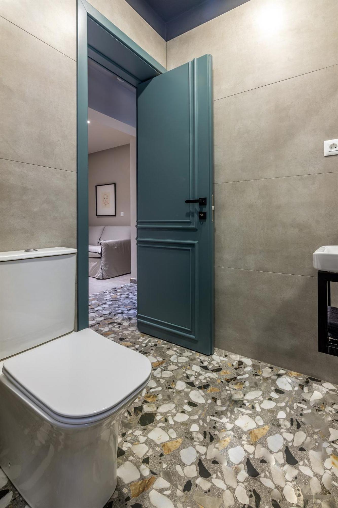 Andrews Luxury Suites Near The Airport Heraklion  ภายนอก รูปภาพ